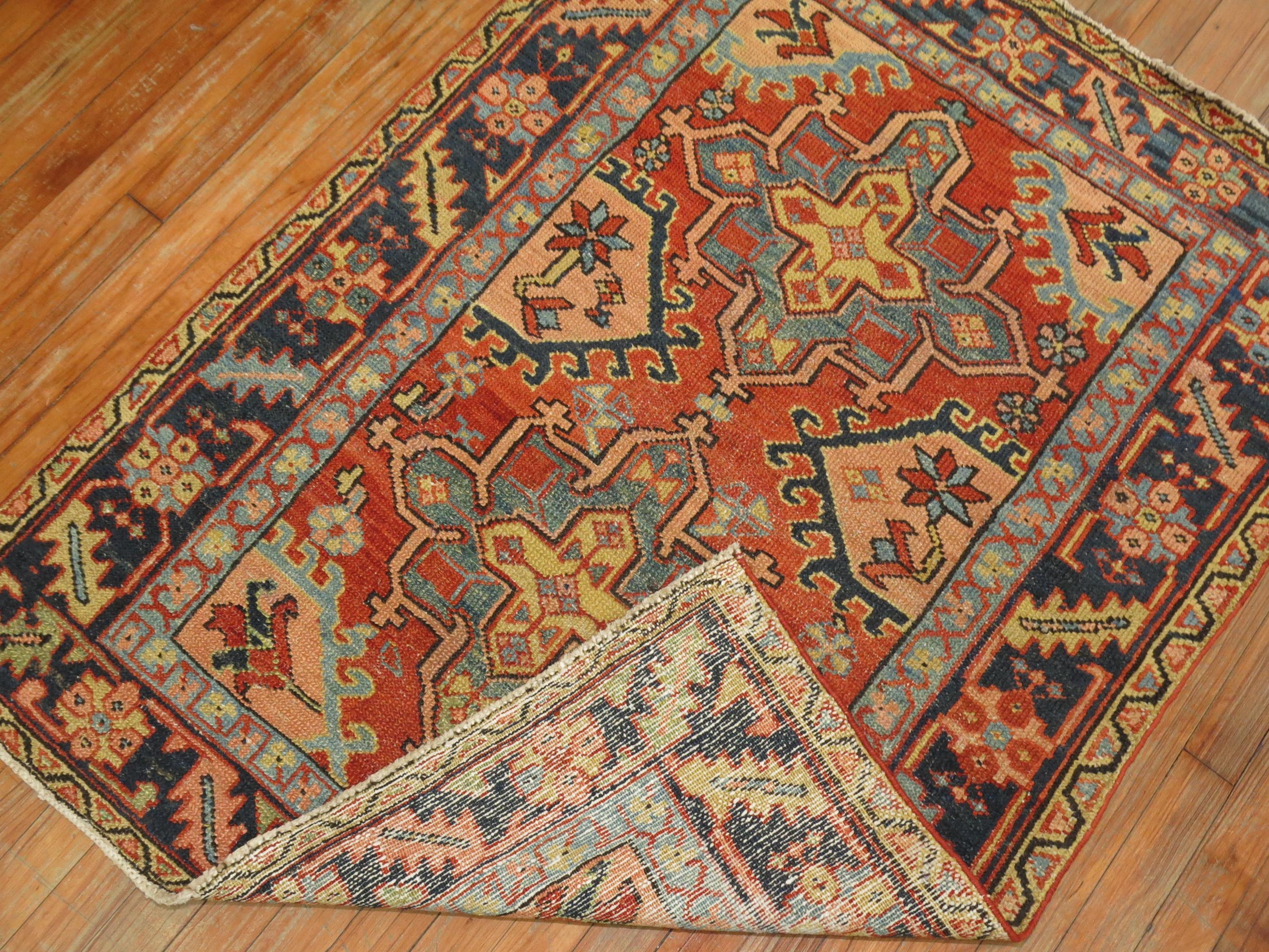 Traditional Rustic Persian Heriz Scatter Rug, Early 20th Century In Good Condition In New York, NY