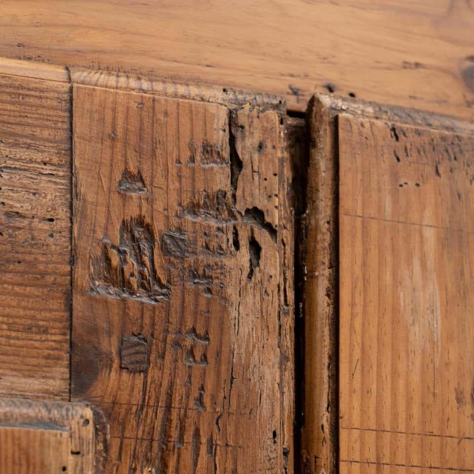 Commode rustique traditionnelle en pin - Espagne, Circa 1900 en vente 8