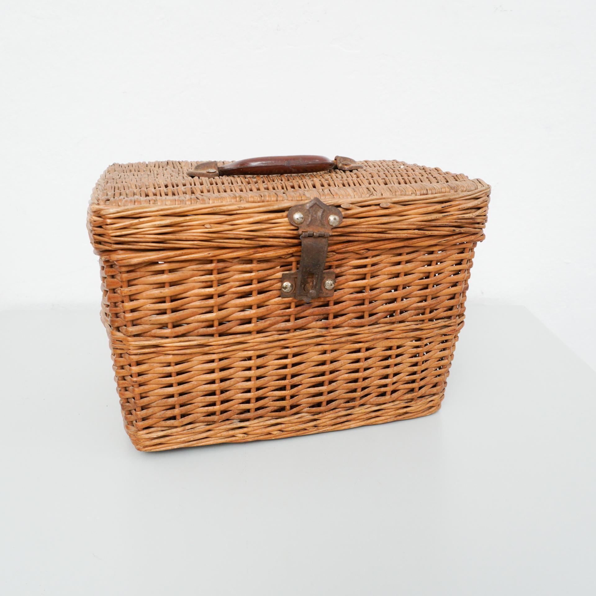 Traditional Rustic Rattan Basket, circa 1950 1