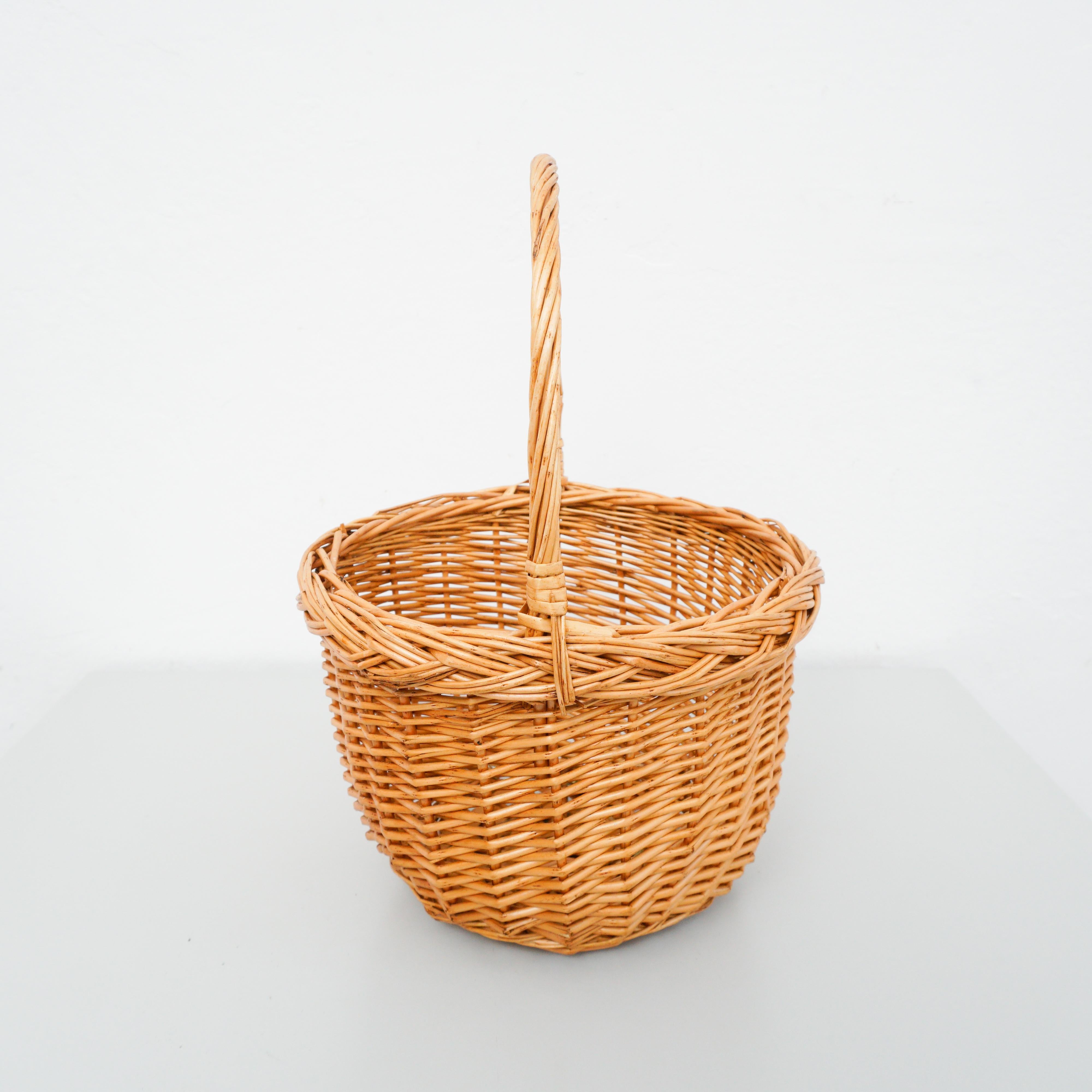 Traditional Rustic Rattan Basket, circa 1960 7