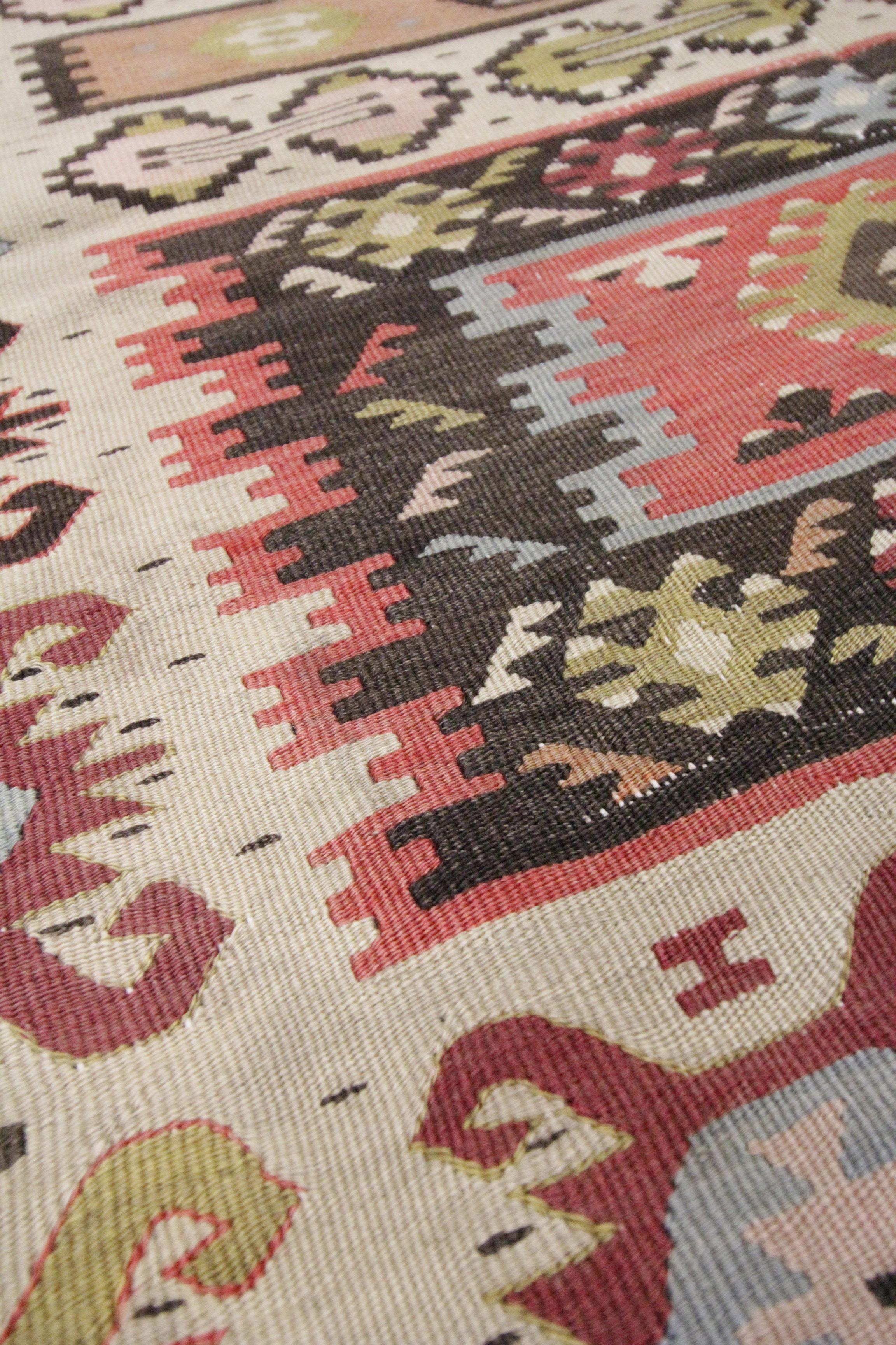 Traditional Sarkoy Kilim Runner Antique Wool Rug Handwoven Geometric Kilim Rug In Excellent Condition For Sale In Hampshire, GB