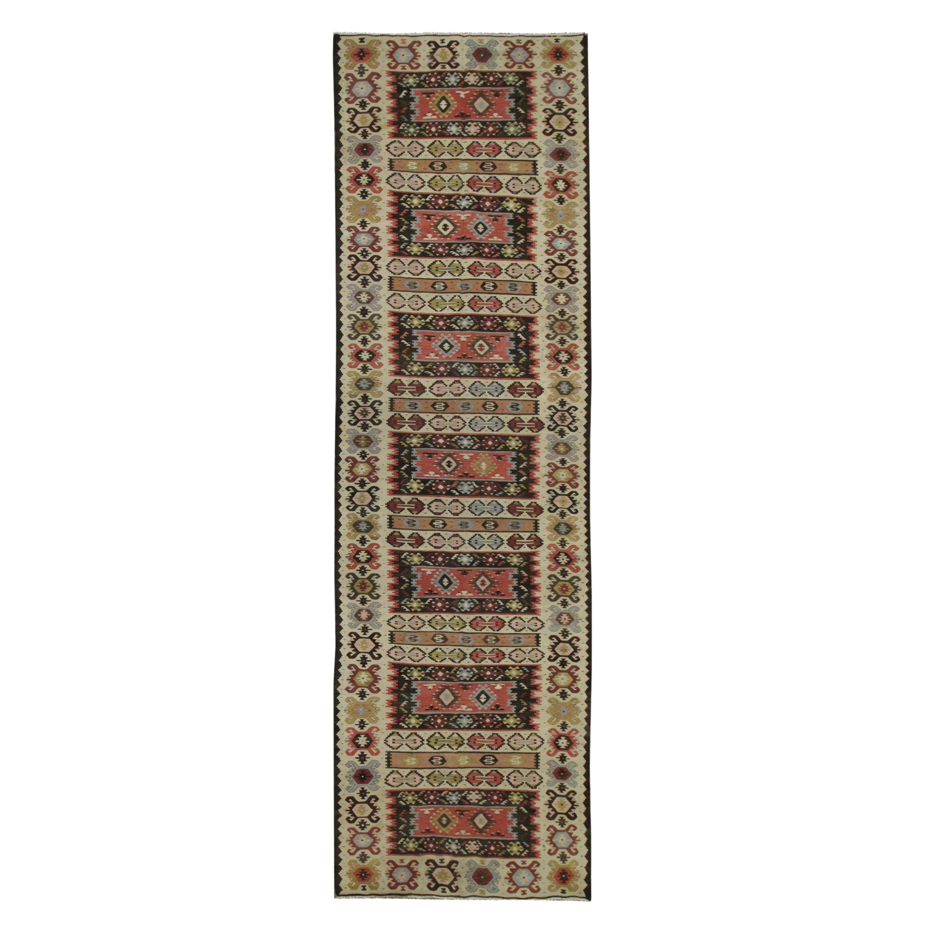 Tapis de couloir traditionnel Kilim en laine antique tissé à la main Sarkoy - Tapis Kilim géométrique