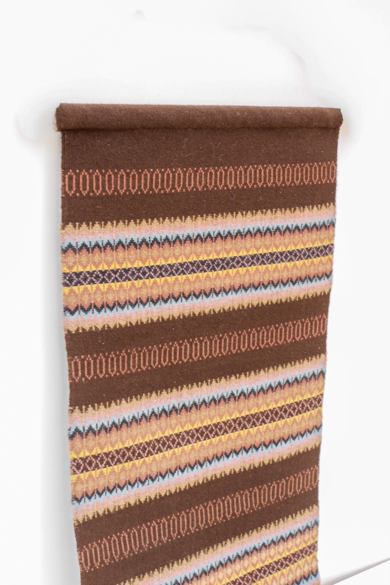 Traditioneller skandinavischer Wandschmuck, bekannt als lappländischer Rana, Schweden im Angebot 8