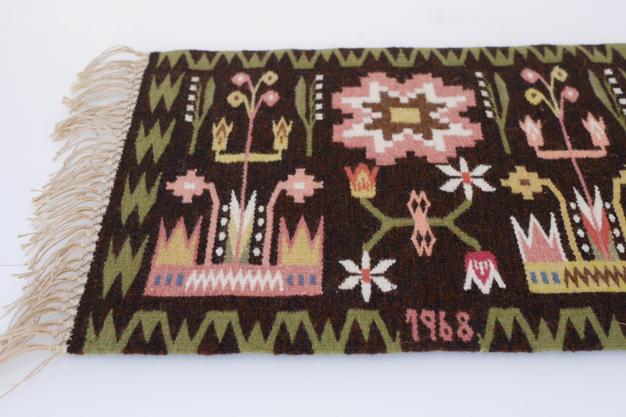 Traditioneller skandinavischer Wandschmuck, bekannt als der Garten von Blekinge im Angebot 3