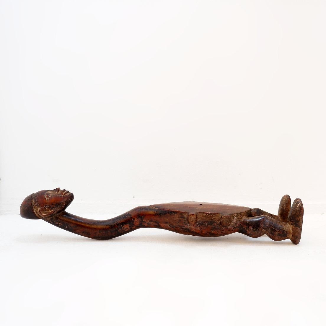 Traditional sculpture originating from the Democratic Republic of Congo In Good Condition For Sale In Linkebeek, BE