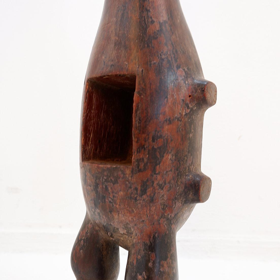 Traditional sculpture originating from the Democratic Republic of Congo For Sale 1