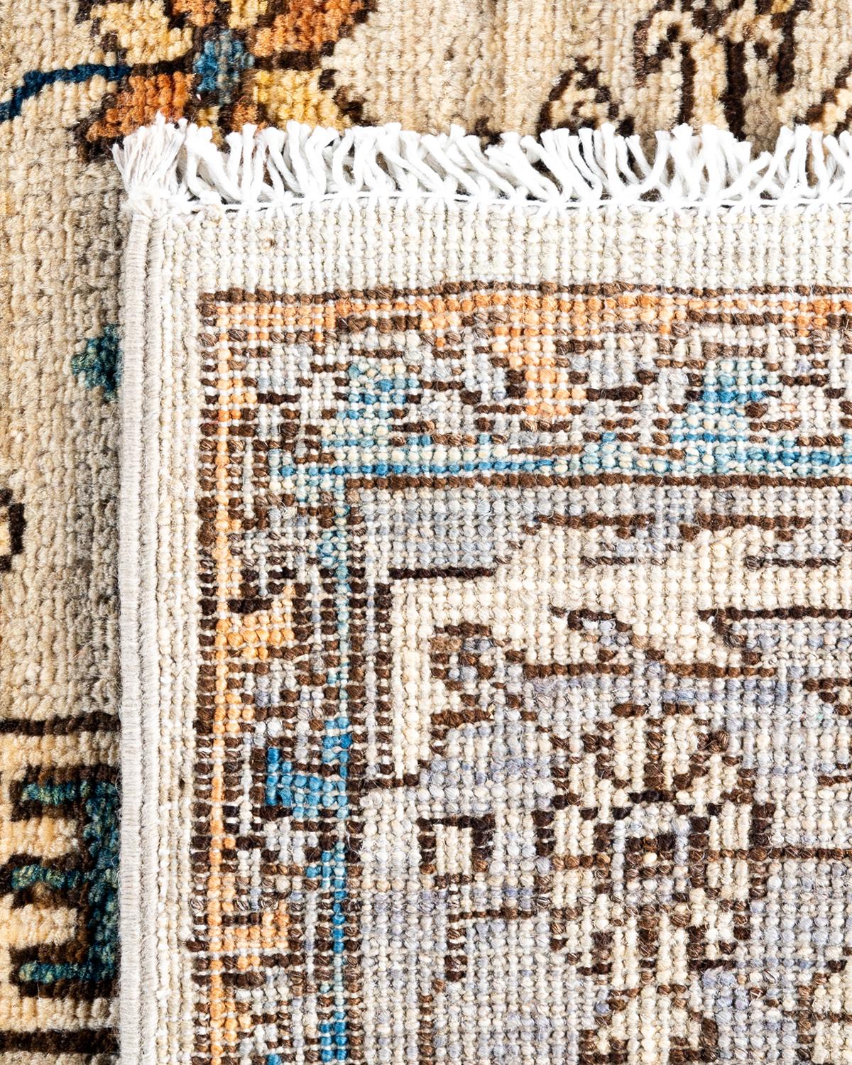 Tapis traditionnel Serapi noué à la main beige de 2' 9