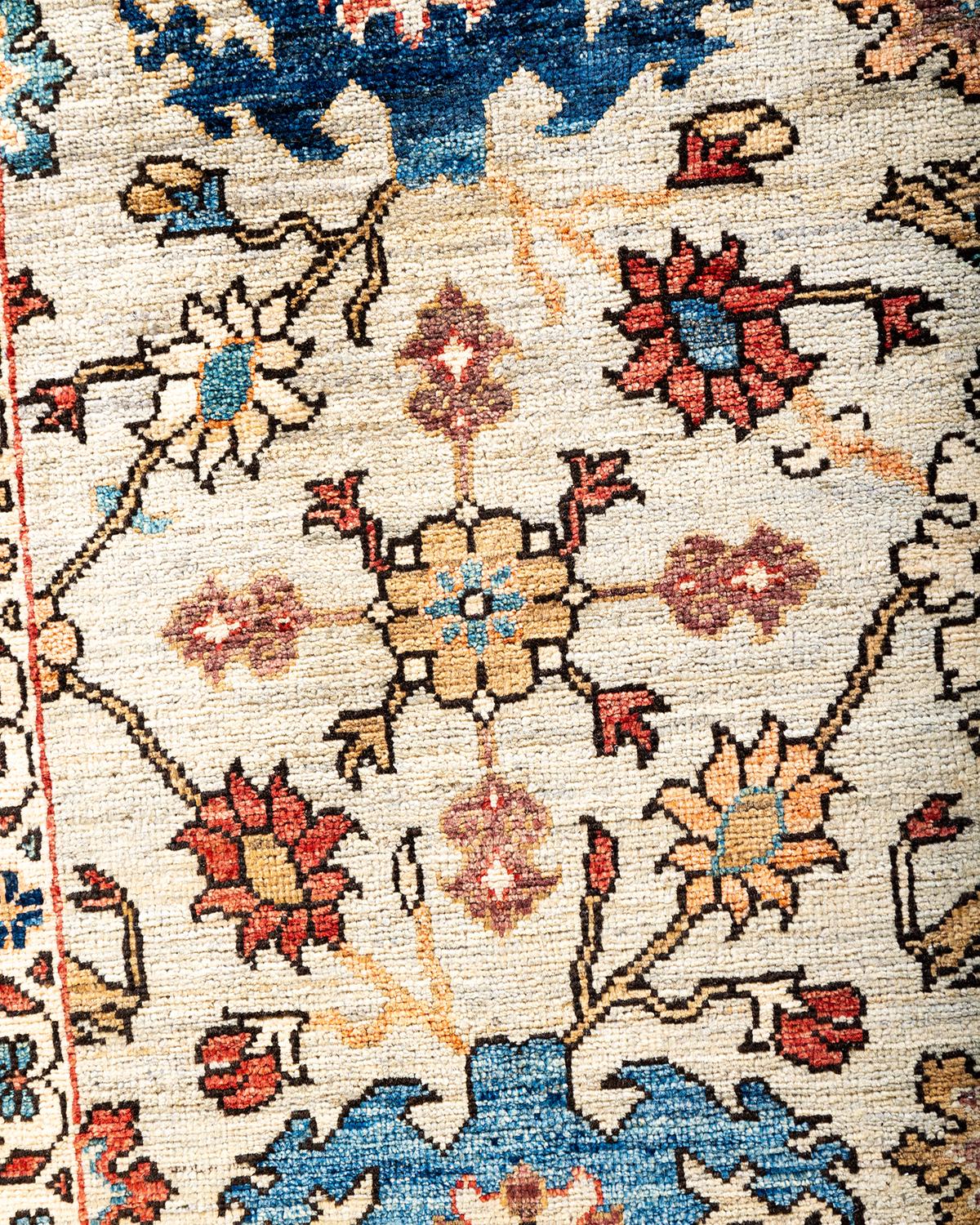 Pakistanais Tapis traditionnel Serapi noué à la main en laine beige en vente