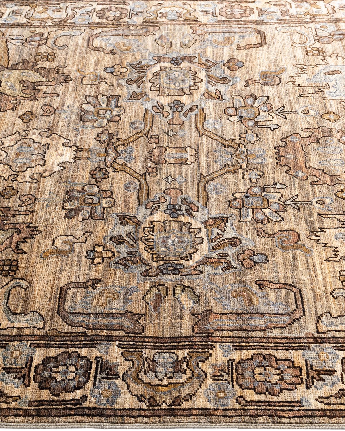 Tapis traditionnel Serapi noué à la main en laine beige Neuf - En vente à Norwalk, CT