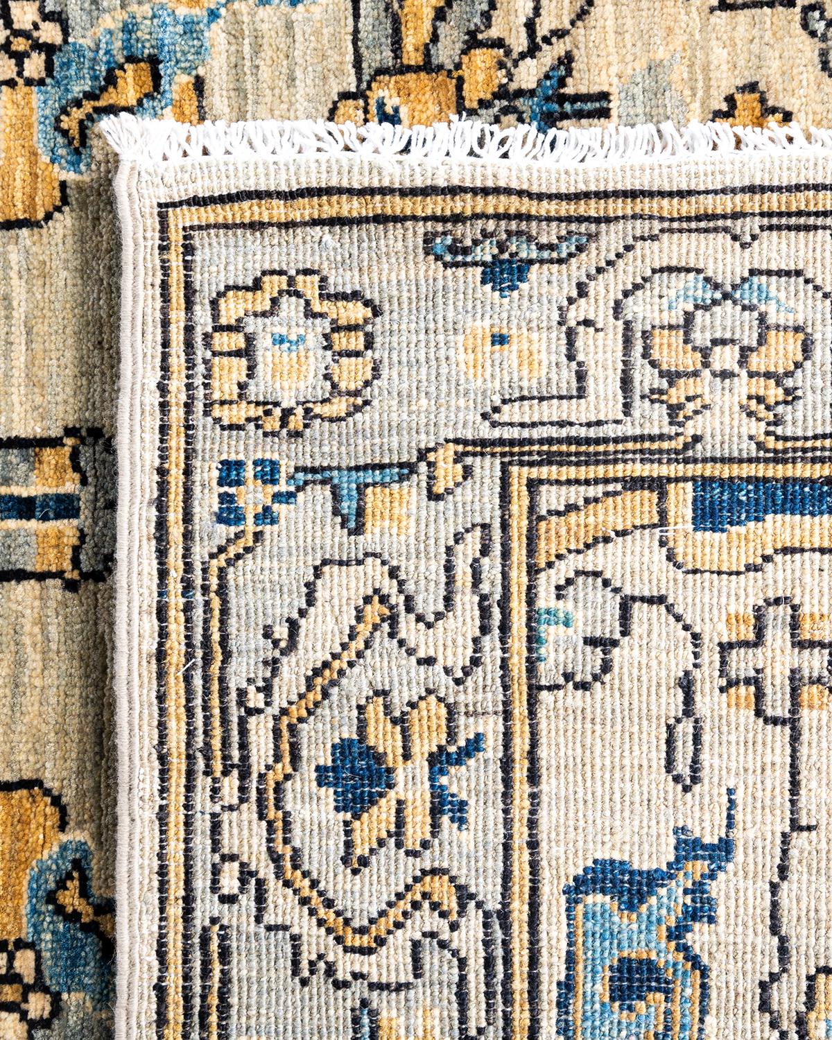 Contemporary Traditional Serapi Hand Knotted Wool Beige Area Rug For Sale