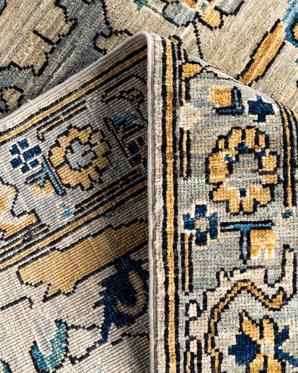 Traditional Serapi Hand Knotted Wool Beige Area Rug For Sale 1
