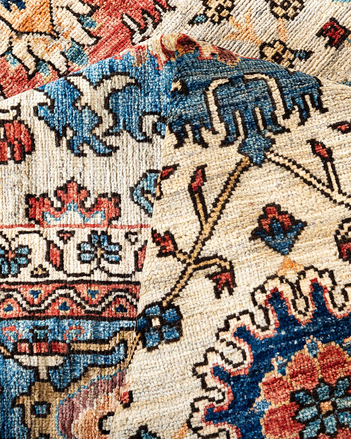 Tapis traditionnel Serapi noué à la main en laine beige en vente 1