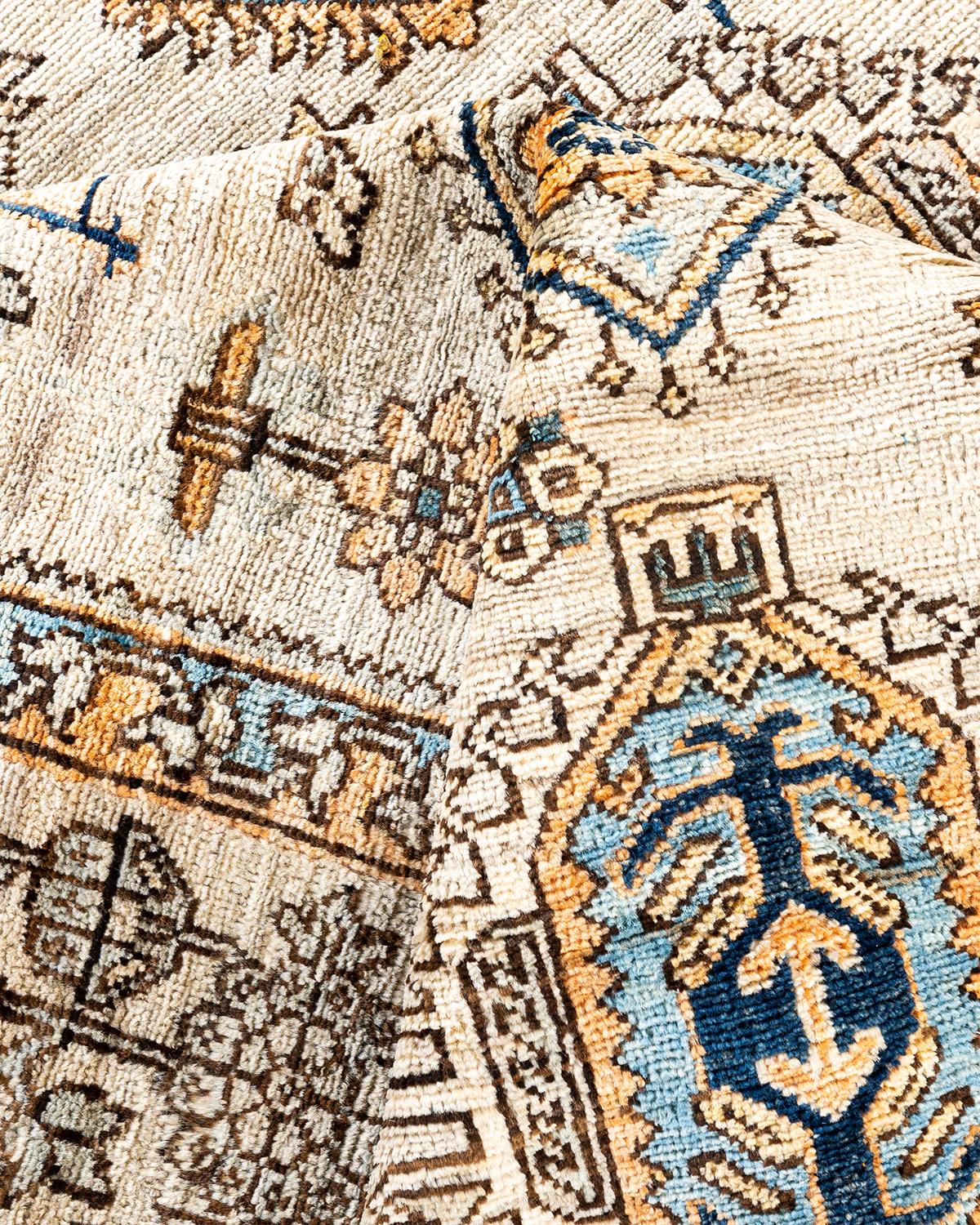 Traditional Serapi Hand Knotted Wool Beige Area Rug For Sale 2