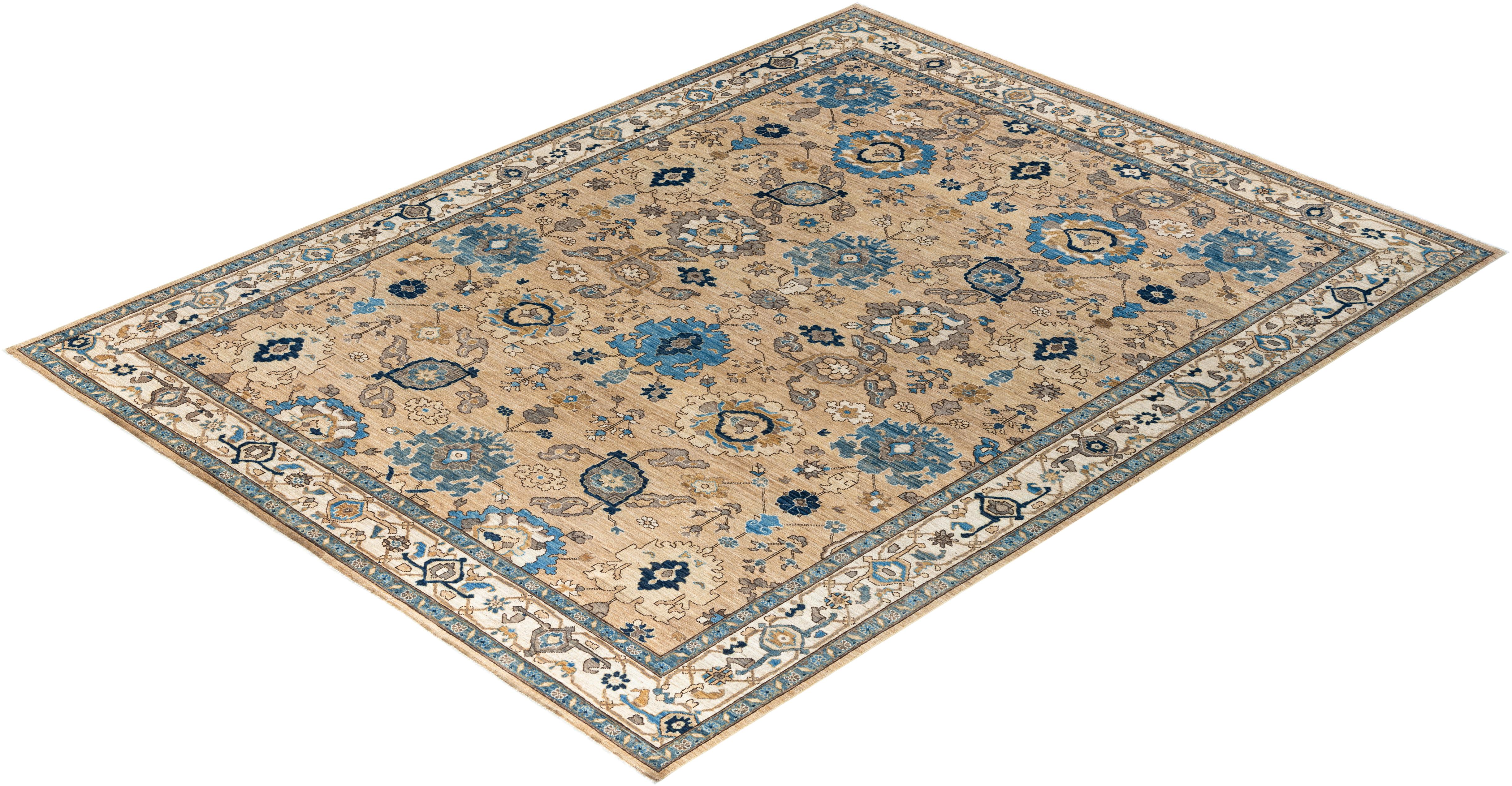 Traditional Serapi Hand Knotted Wool Beige Area Rug For Sale 3