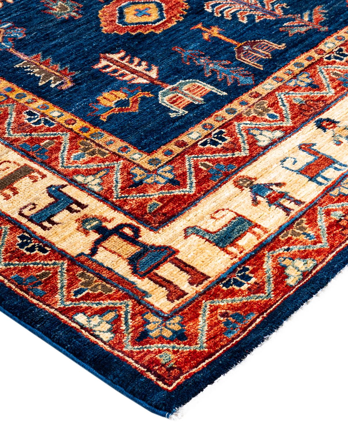 La fabrication des tapis persans dans toute sa splendeur a inspiré les couleurs riches, les motifs géométriques élaborés et les détails botaniques de la collection Serapi. Avec pas moins de 100 nœuds par pouce, ces tapis fabriqués à la main sont