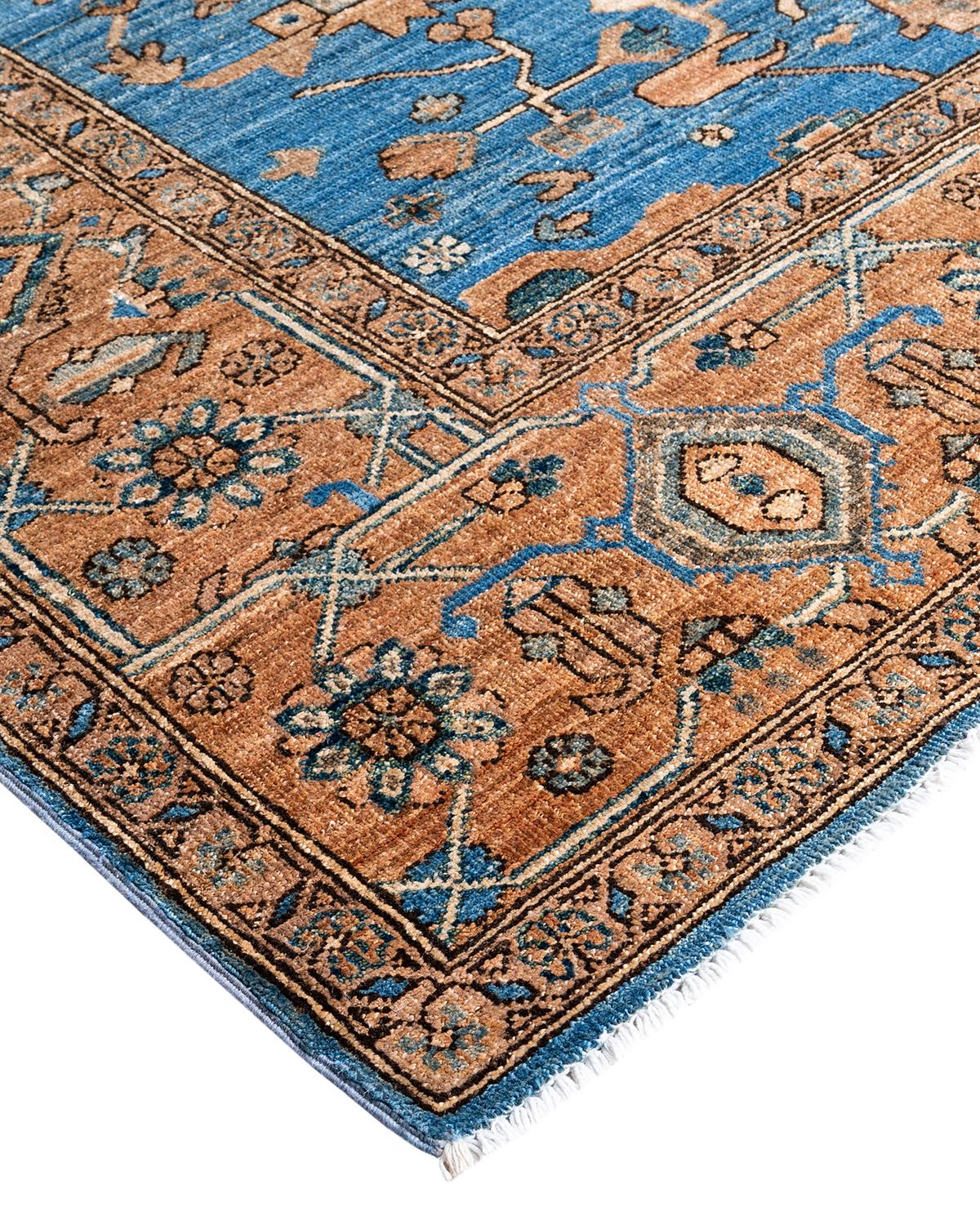 La fabricación de alfombras persas en su máxima expresión inspiró los ricos colores, los elaborados motivos geométricos y los detalles botánicos de la colección Serapi. Con hasta 100 nudos por pulgada, estas alfombras artesanales son tan duraderas