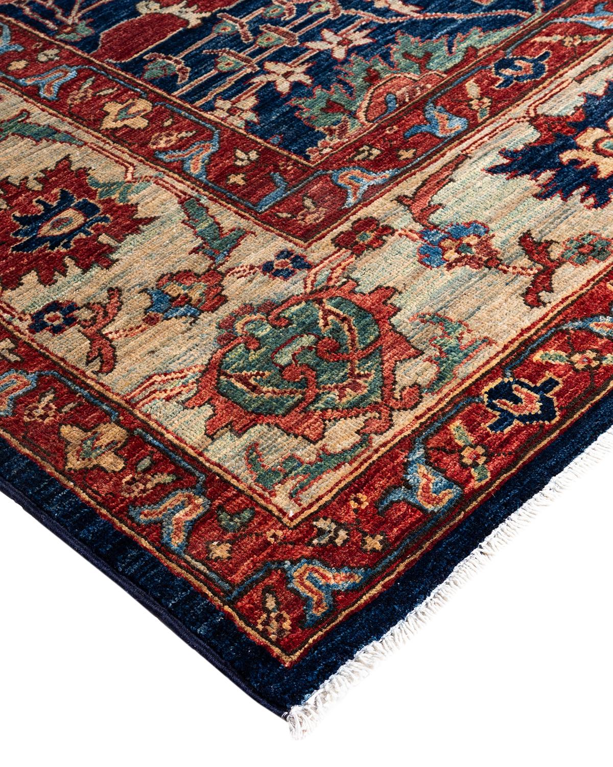 La fabrication des tapis persans dans toute sa splendeur a inspiré les couleurs riches, les motifs géométriques élaborés et les détails botaniques de la collection Serapi. Avec pas moins de 100 nœuds par pouce, ces tapis fabriqués à la main sont