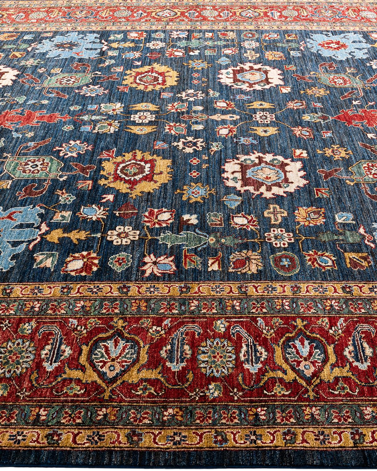 Traditional Serapi Hand Knotted Wool Blue Area Rug In New Condition For Sale In Norwalk, CT