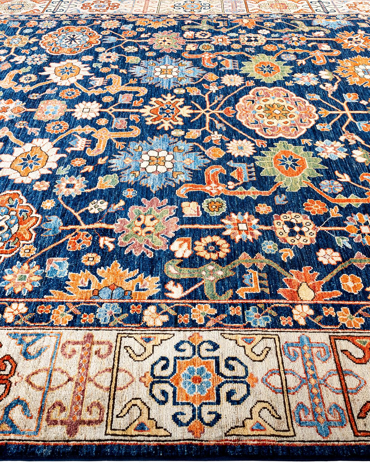 Traditional Serapi Hand Knotted Wool Blue Area Rug In New Condition For Sale In Norwalk, CT