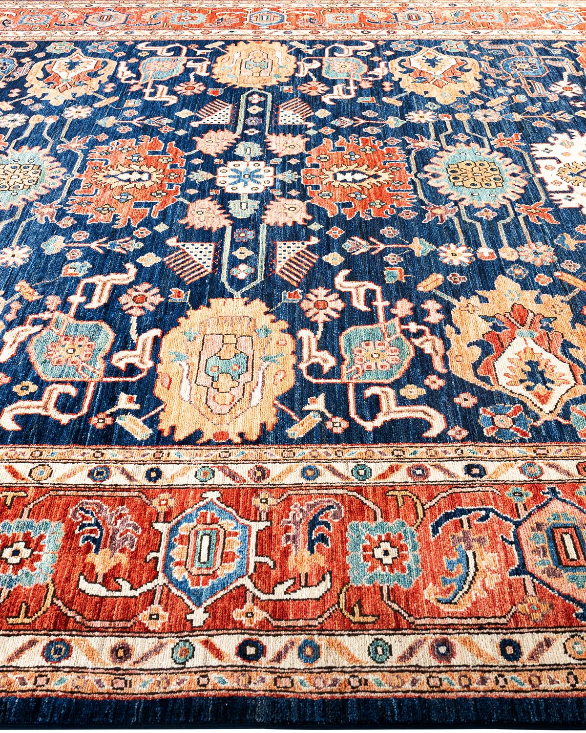 Traditional Serapi Hand Knotted Wool Blue Area Rug In New Condition For Sale In Norwalk, CT