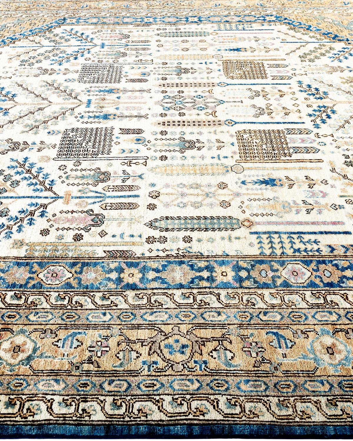 Traditional Serapi Hand Knotted Wool Blue Area Rug In New Condition For Sale In Norwalk, CT