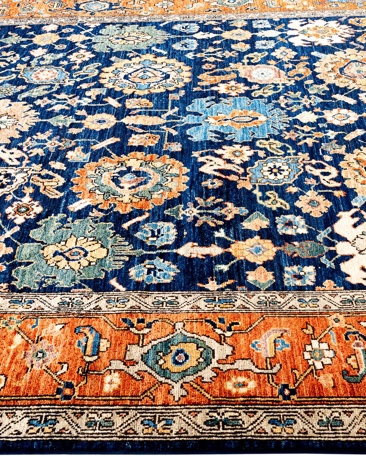 Traditional Serapi Hand Knotted Wool Blue Area Rug In New Condition For Sale In Norwalk, CT