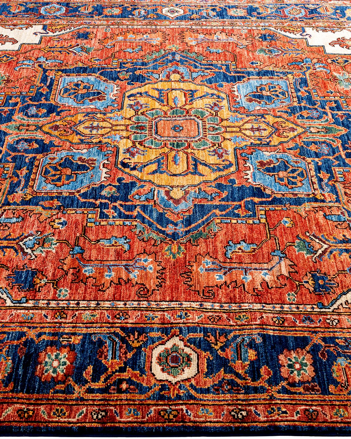 Traditional Serapi Hand Knotted Wool Blue Area Rug In New Condition For Sale In Norwalk, CT