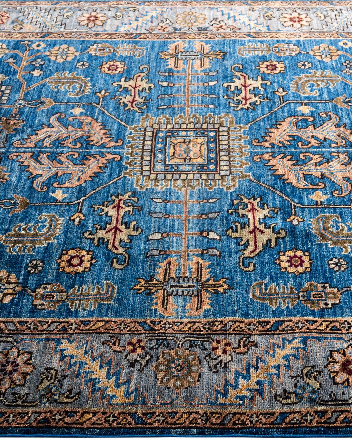 Traditional Serapi Hand Knotted Wool Blue Area Rug In New Condition For Sale In Norwalk, CT