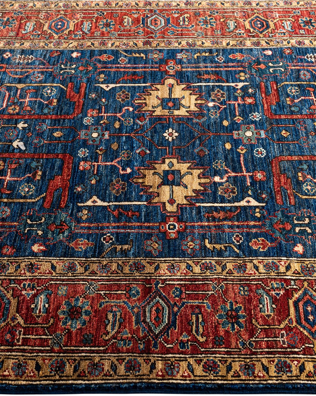 Traditional Serapi Hand Knotted Wool Blue Area Rug In New Condition For Sale In Norwalk, CT