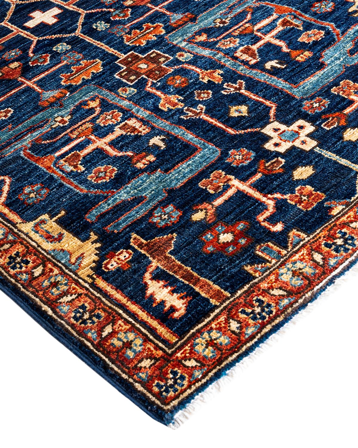 La fabrication des tapis persans dans toute sa splendeur a inspiré les couleurs riches, les motifs géométriques élaborés et les détails botaniques de la collection Serapi. Avec pas moins de 100 nœuds par pouce, ces tapis fabriqués à la main sont
