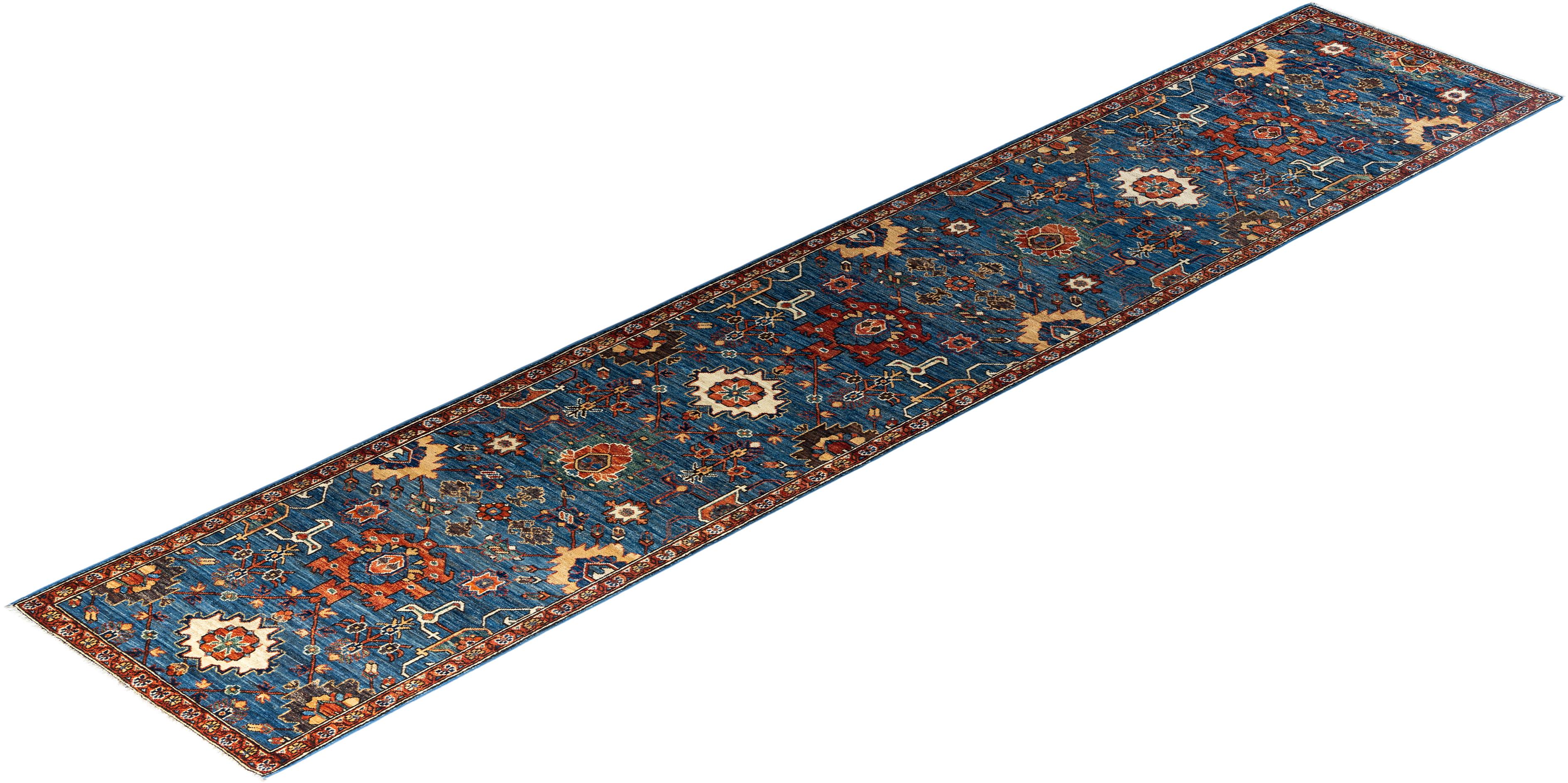 Tapis de couloir traditionnel Serapi bleu noué à la main 2' 8