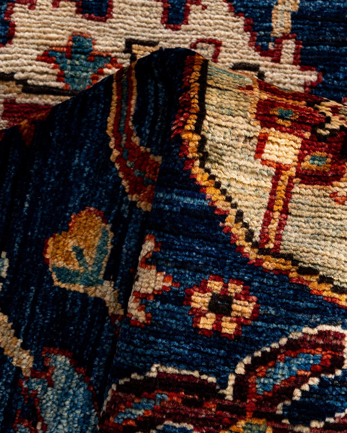 Tapis de couloir traditionnel Serapi bleu noué à la main 2' 8