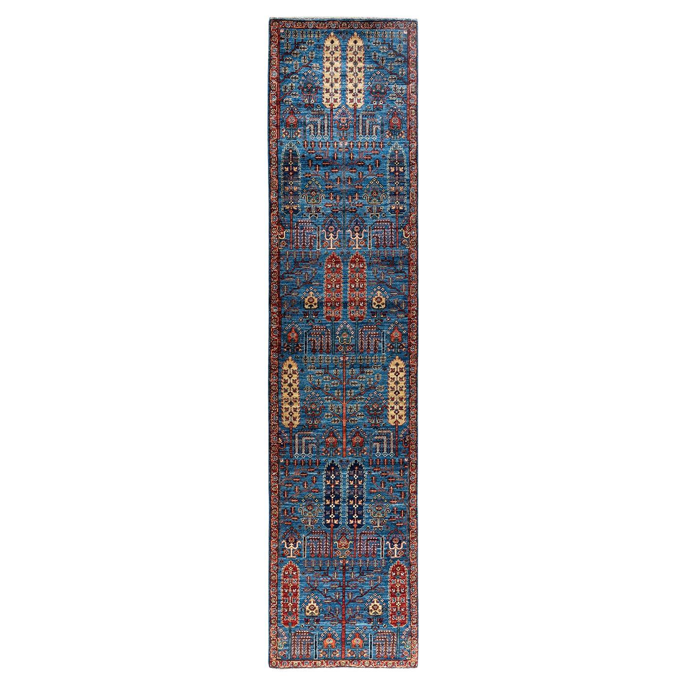 Tapis de couloir traditionnel Serapi bleu noué à la main 2' 9" x 11' 10"
