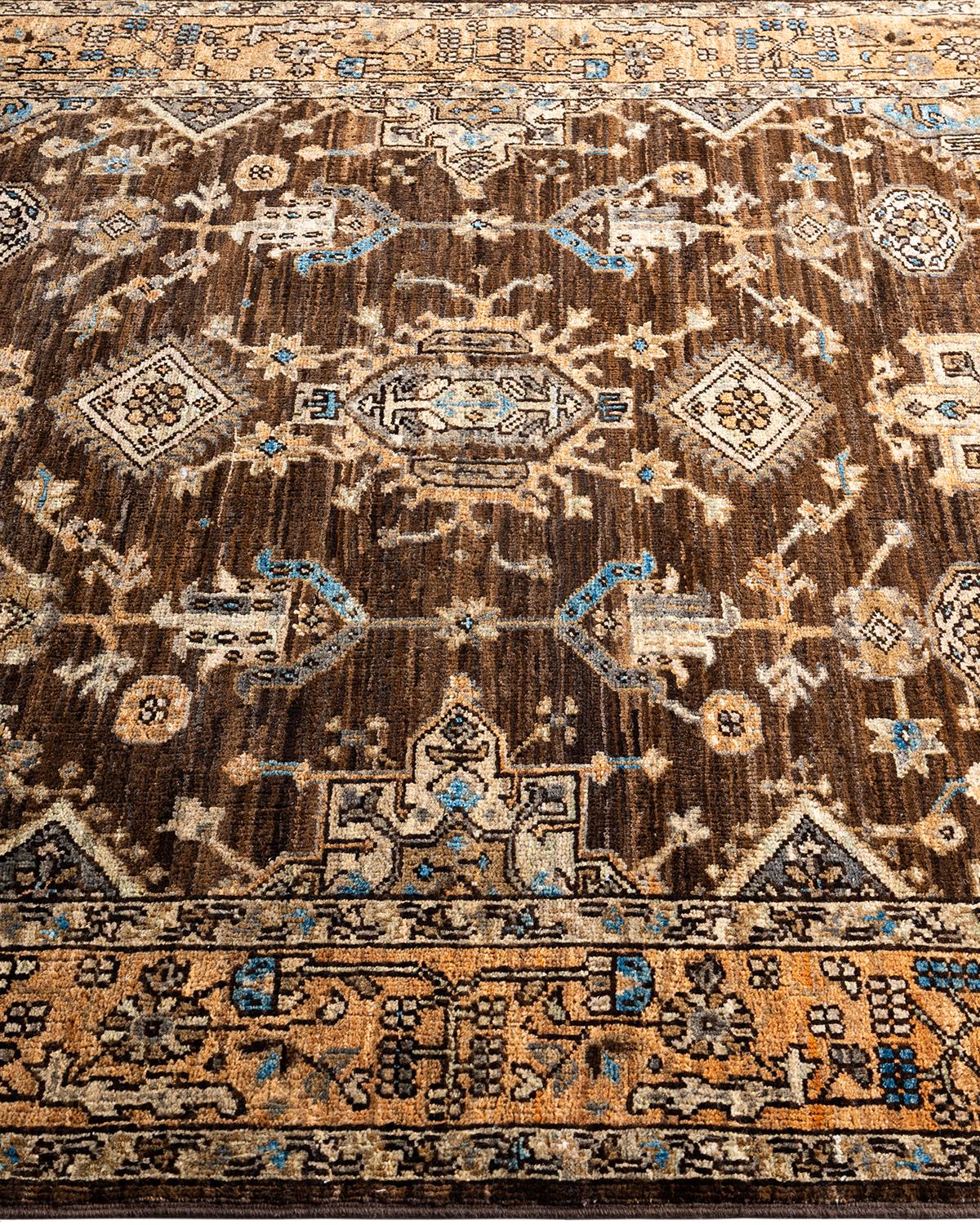 Traditional Serapi Hand Knotted Wool Brown Area Rug  In New Condition For Sale In Norwalk, CT