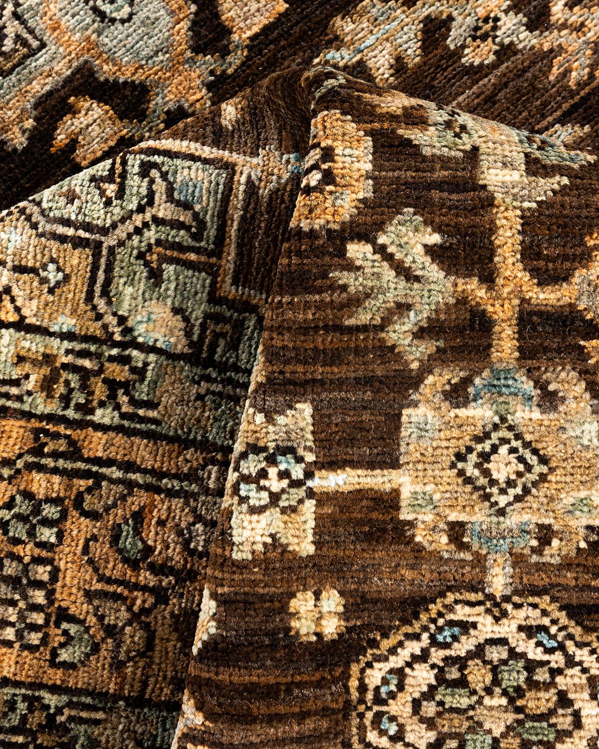 Traditional Serapi Hand Knotted Wool Brown Area Rug For Sale 2