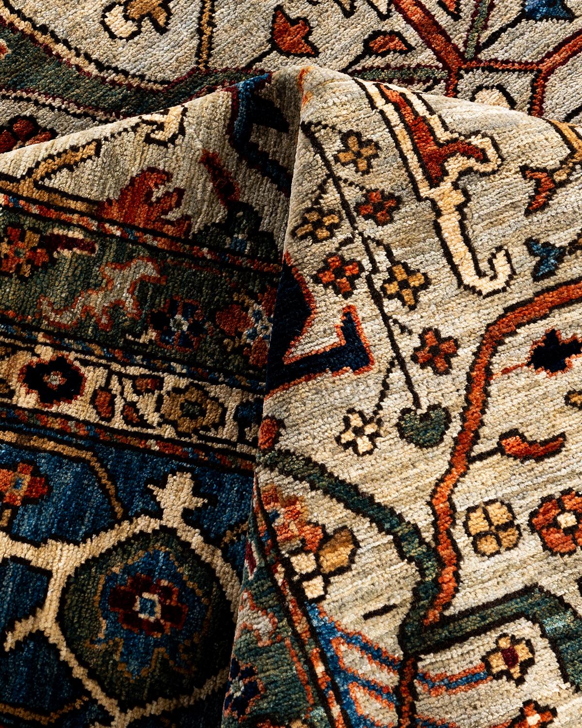 Traditional Serapi Hand Knotted Wool Gray Area Rug 8' 0