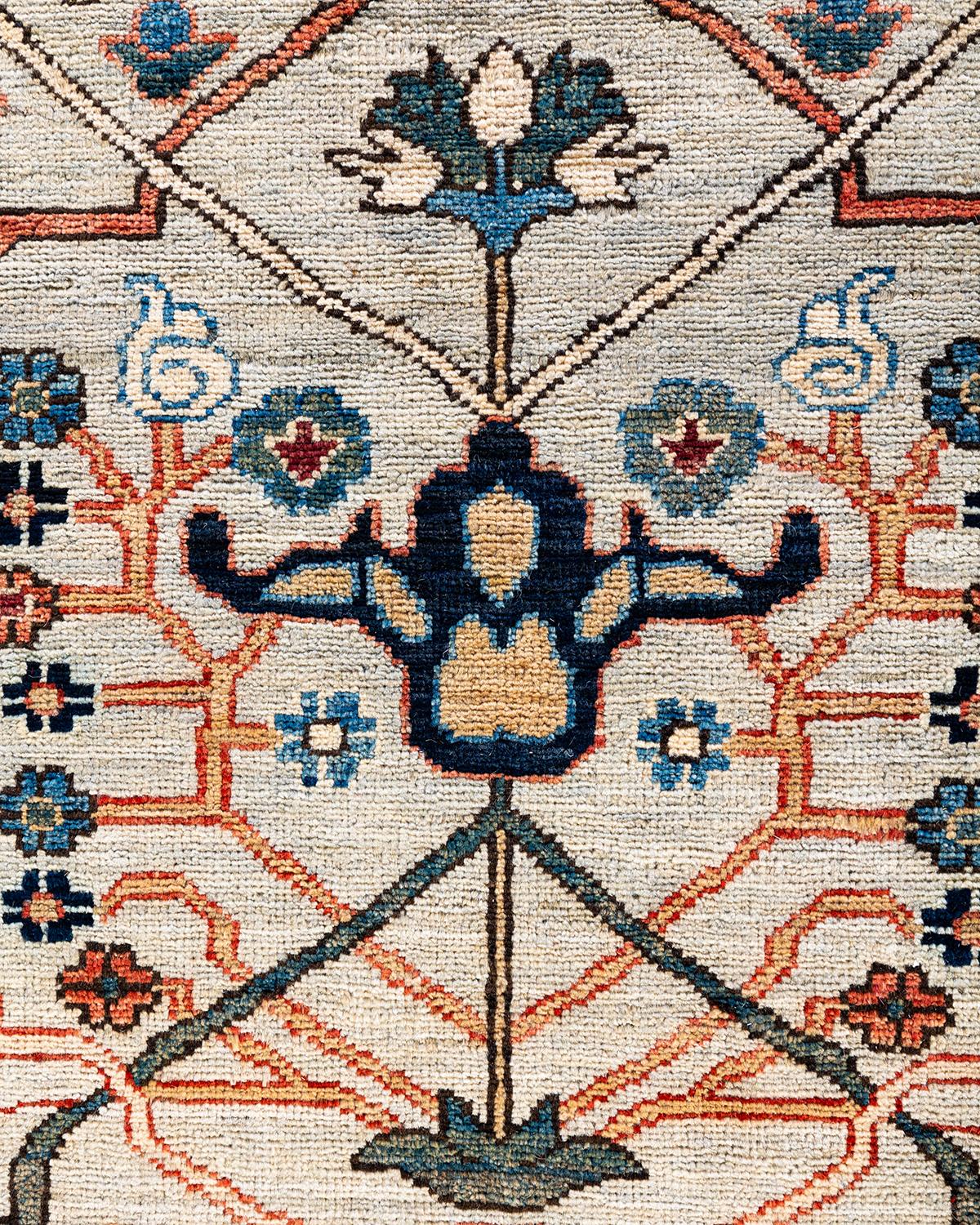 Pakistani Traditional Serapi Hand Knotted Wool Gray Area Rug 8' 3