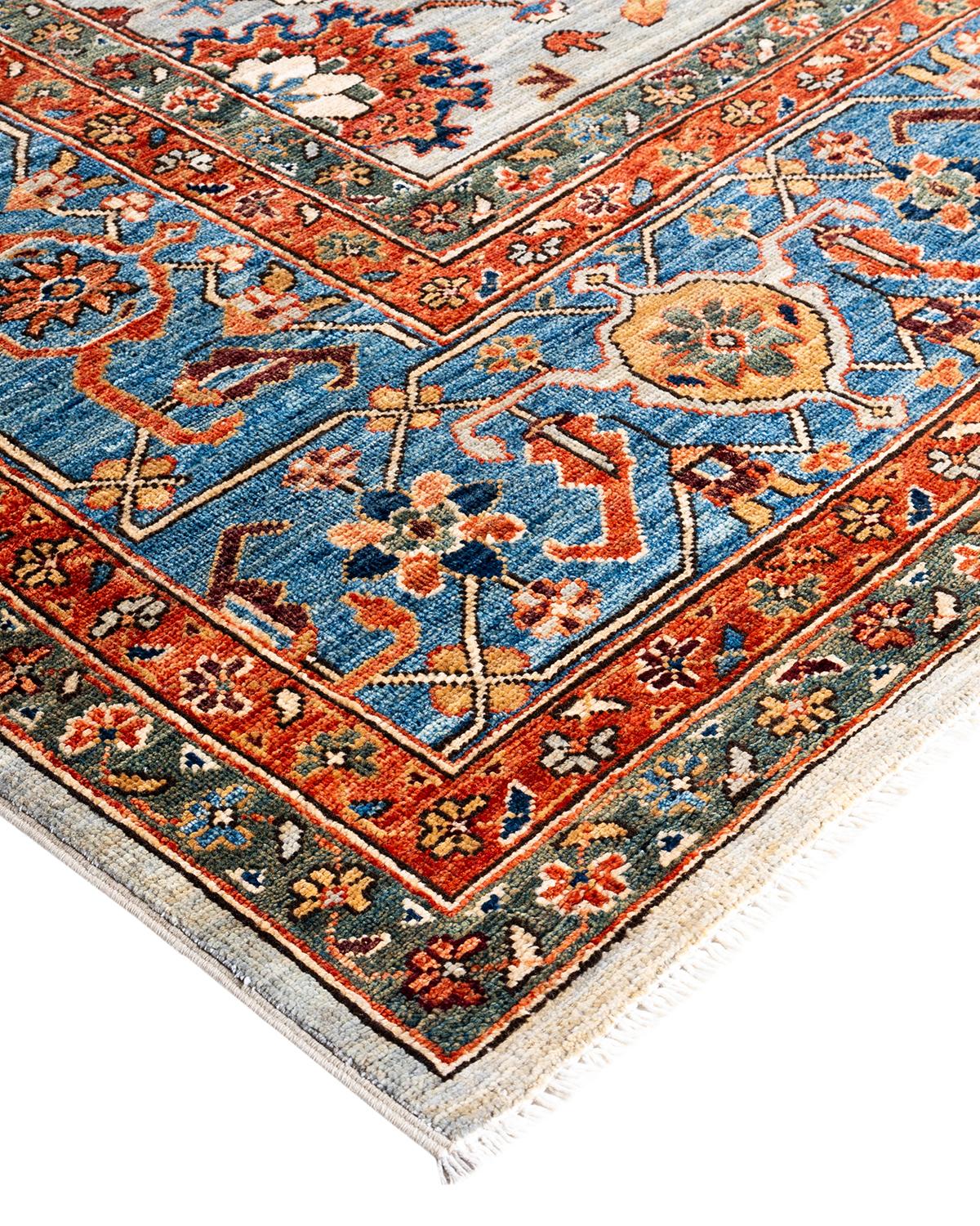 La fabrication des tapis persans dans toute sa splendeur a inspiré les couleurs riches, les motifs géométriques élaborés et les détails botaniques de la collection Serapi. Avec pas moins de 100 nœuds par pouce, ces tapis fabriqués à la main sont