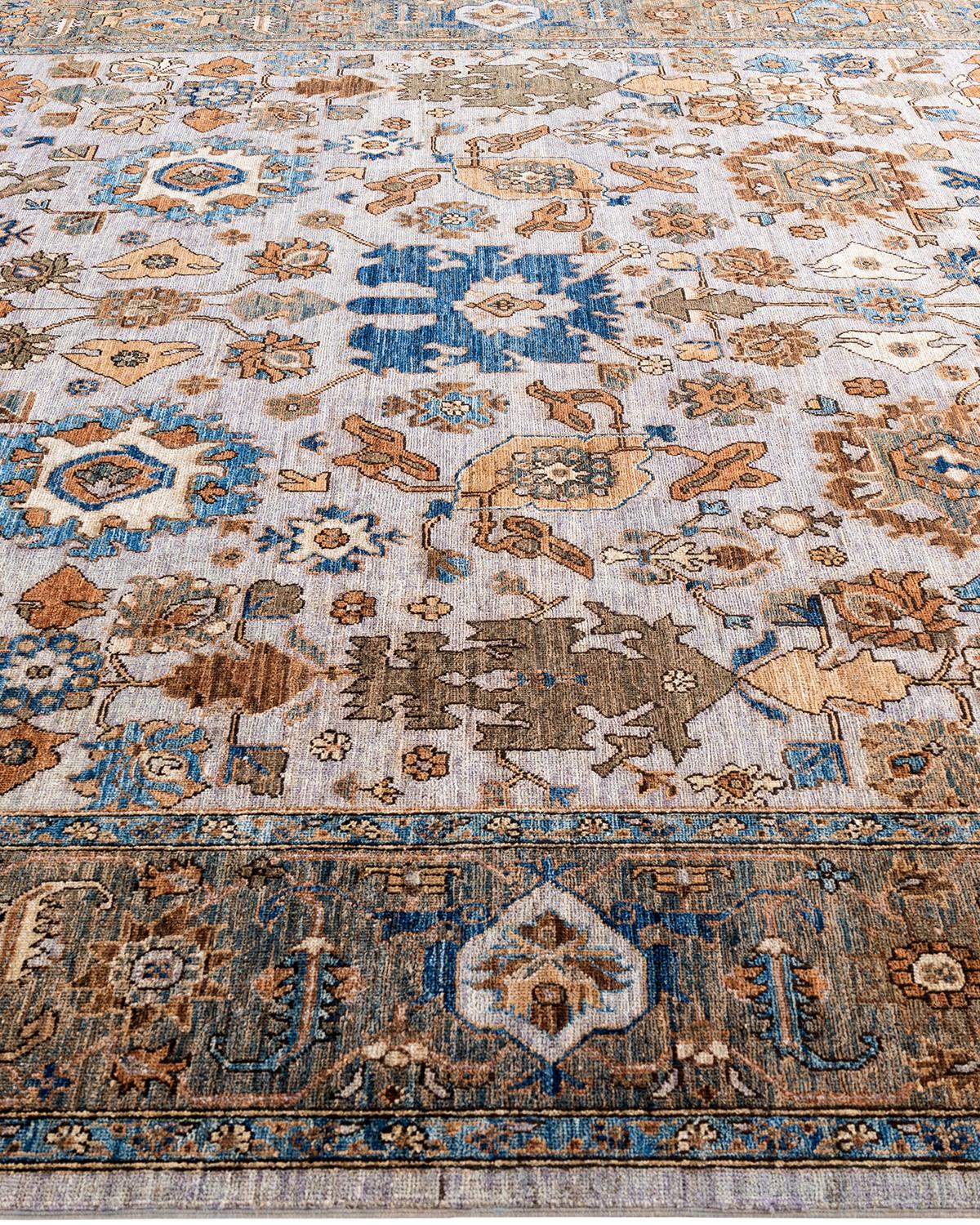 Traditional Serapi Hand Knotted Wool Gray Area Rug In New Condition For Sale In Norwalk, CT
