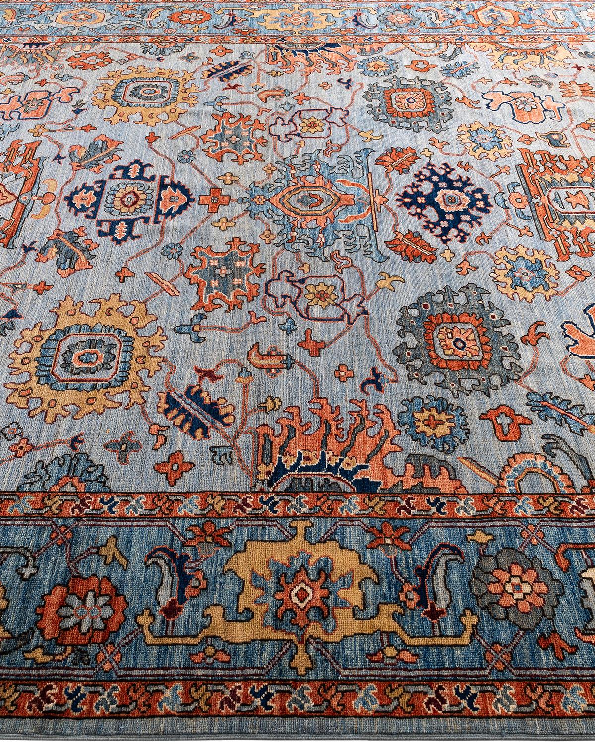 Traditional Serapi Hand Knotted Wool Gray Area Rug In New Condition For Sale In Norwalk, CT