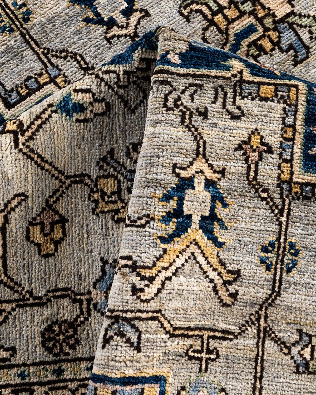 Traditional Serapi Hand Knotted Wool Gray Area Rug 2