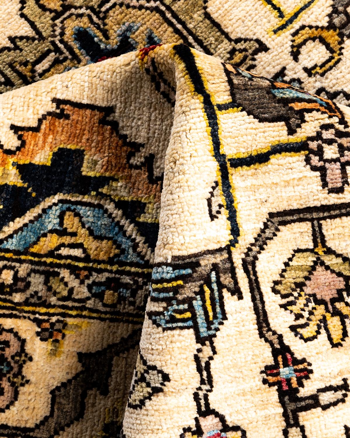 Tapis traditionnel Serapi ivoire noué à la main 3' 11