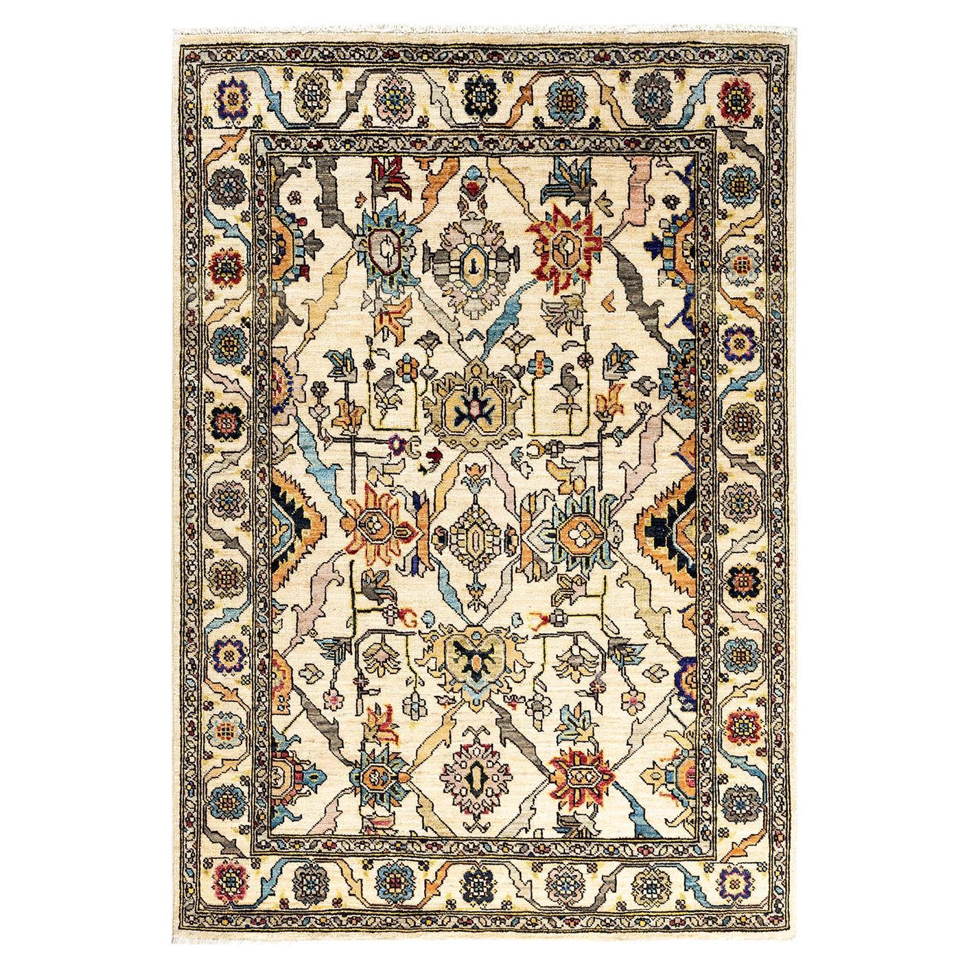 Traditional Serapi Hand Knotted Wool Ivory Area Rug 3' 11" x 5' 7"