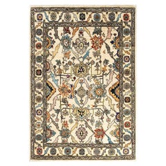 Tapis traditionnel Serapi ivoire noué à la main 3' 11" x 5' 7"
