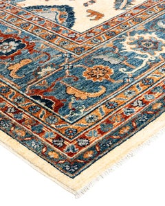 Traditional Serapi Hand Knotted Wool Ivory Area Rug