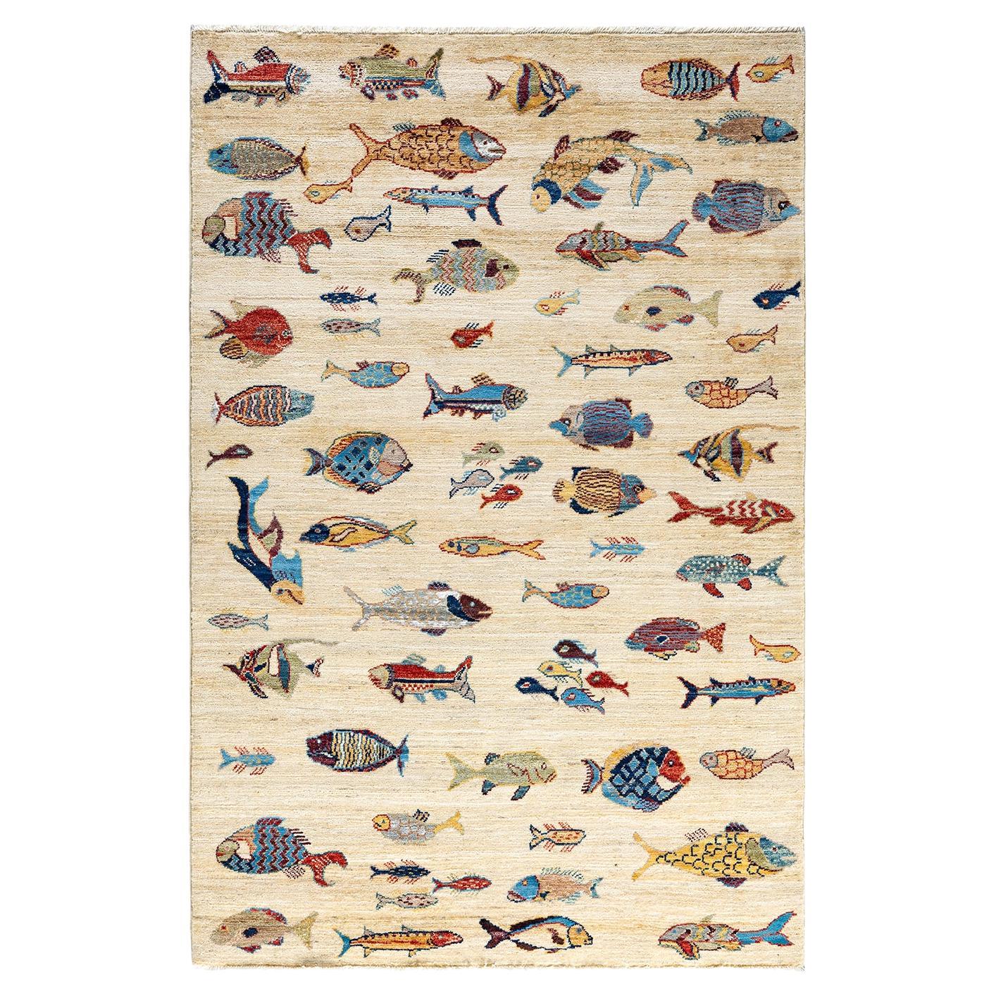 Traditional Serapi Hand Knotted Wool Ivory Area Rug  For Sale