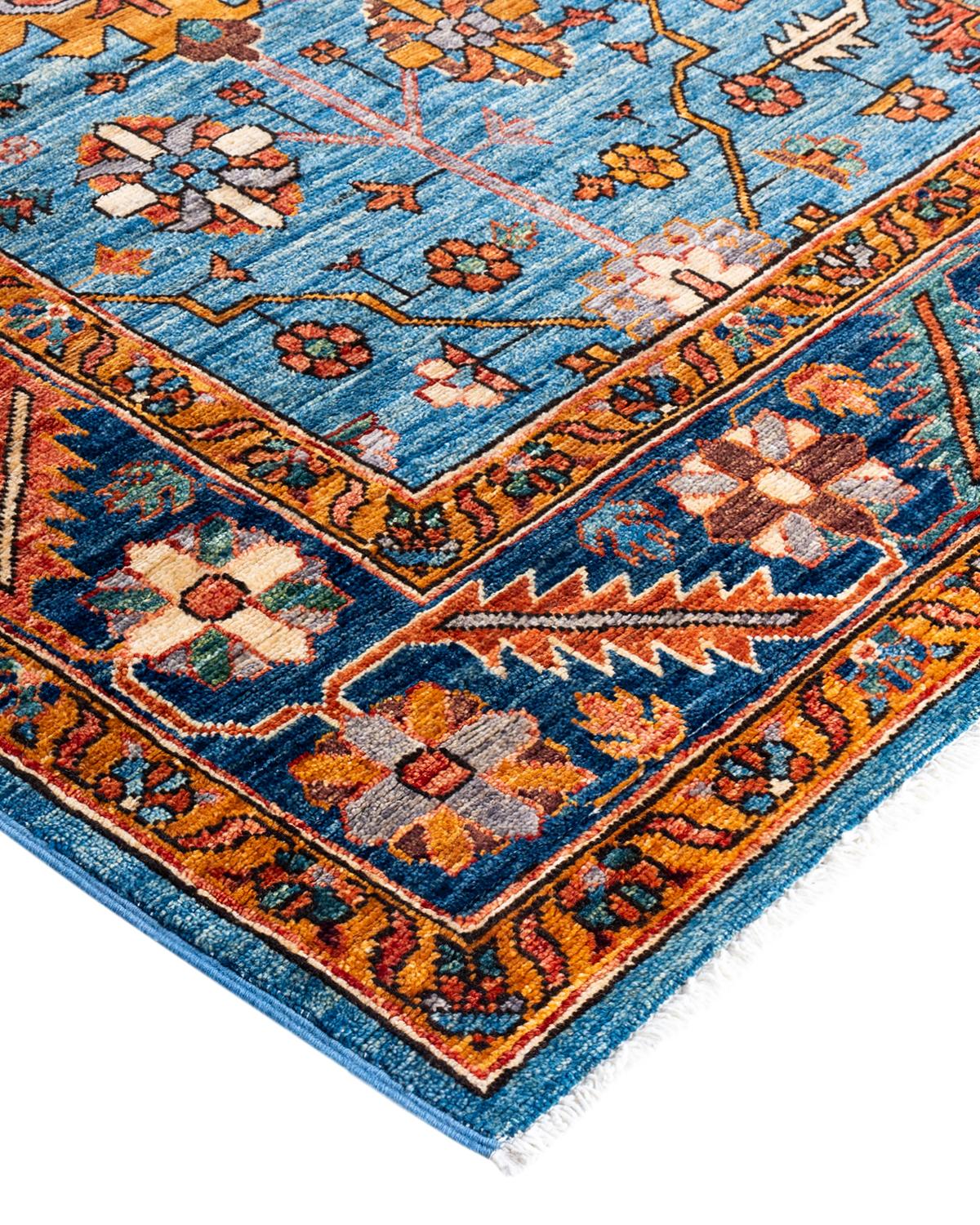 La fabrication des tapis persans dans toute sa splendeur a inspiré les couleurs riches, les motifs géométriques élaborés et les détails botaniques de la collection Serapi. Avec pas moins de 100 nœuds par pouce, ces tapis fabriqués à la main sont