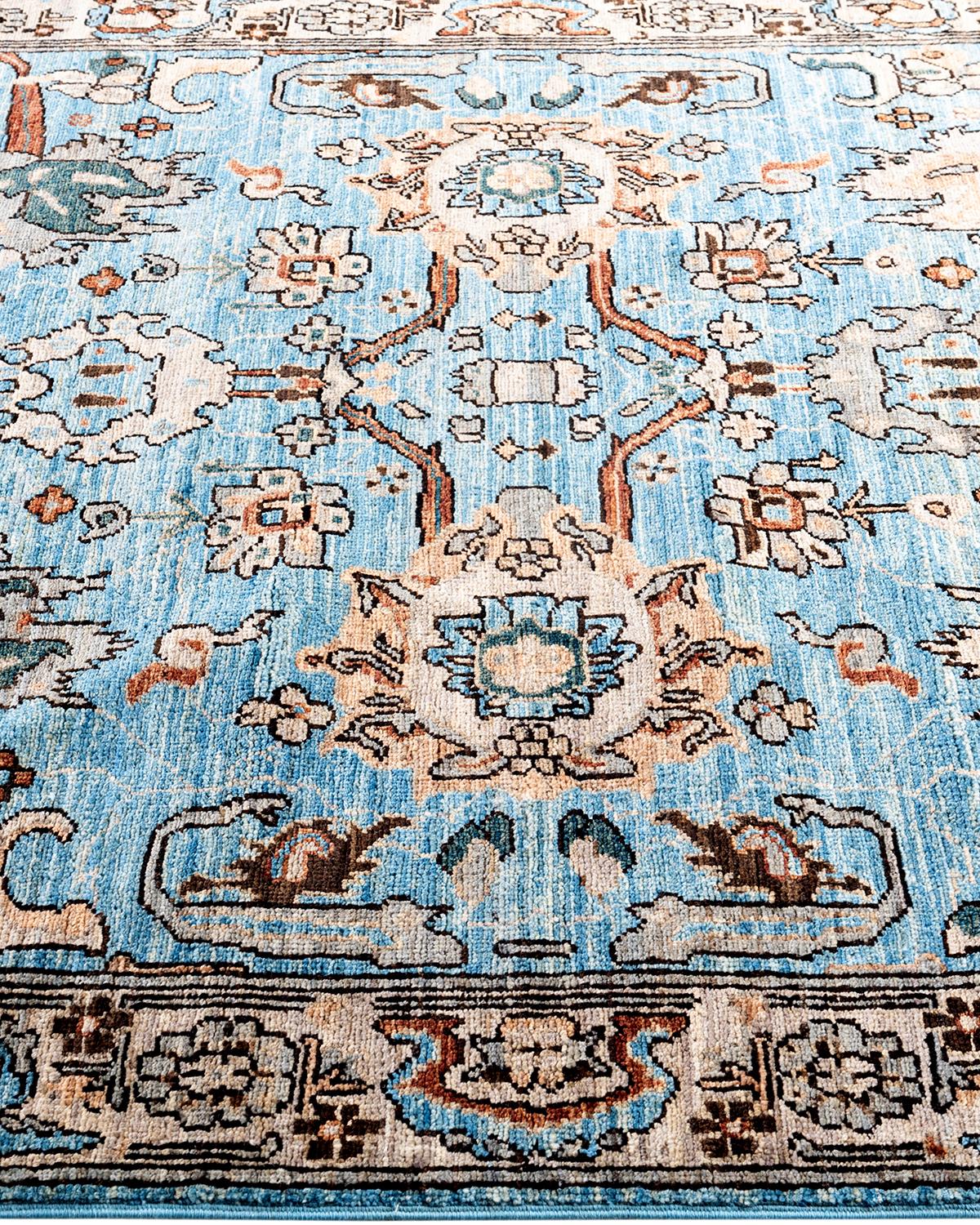 Traditional Serapi Hand Knotted Wool Light Blue Area Rug In New Condition For Sale In Norwalk, CT