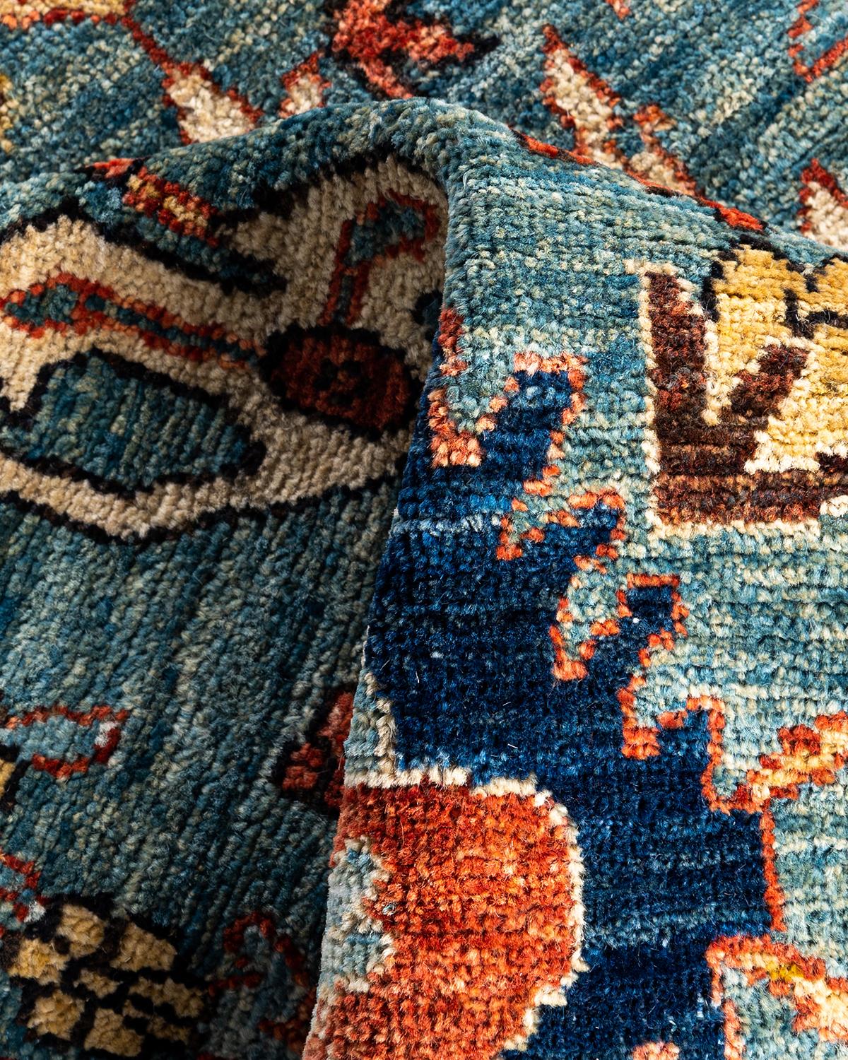Tapis traditionnel Serapi noué à la main en laine bleu clair en vente 1