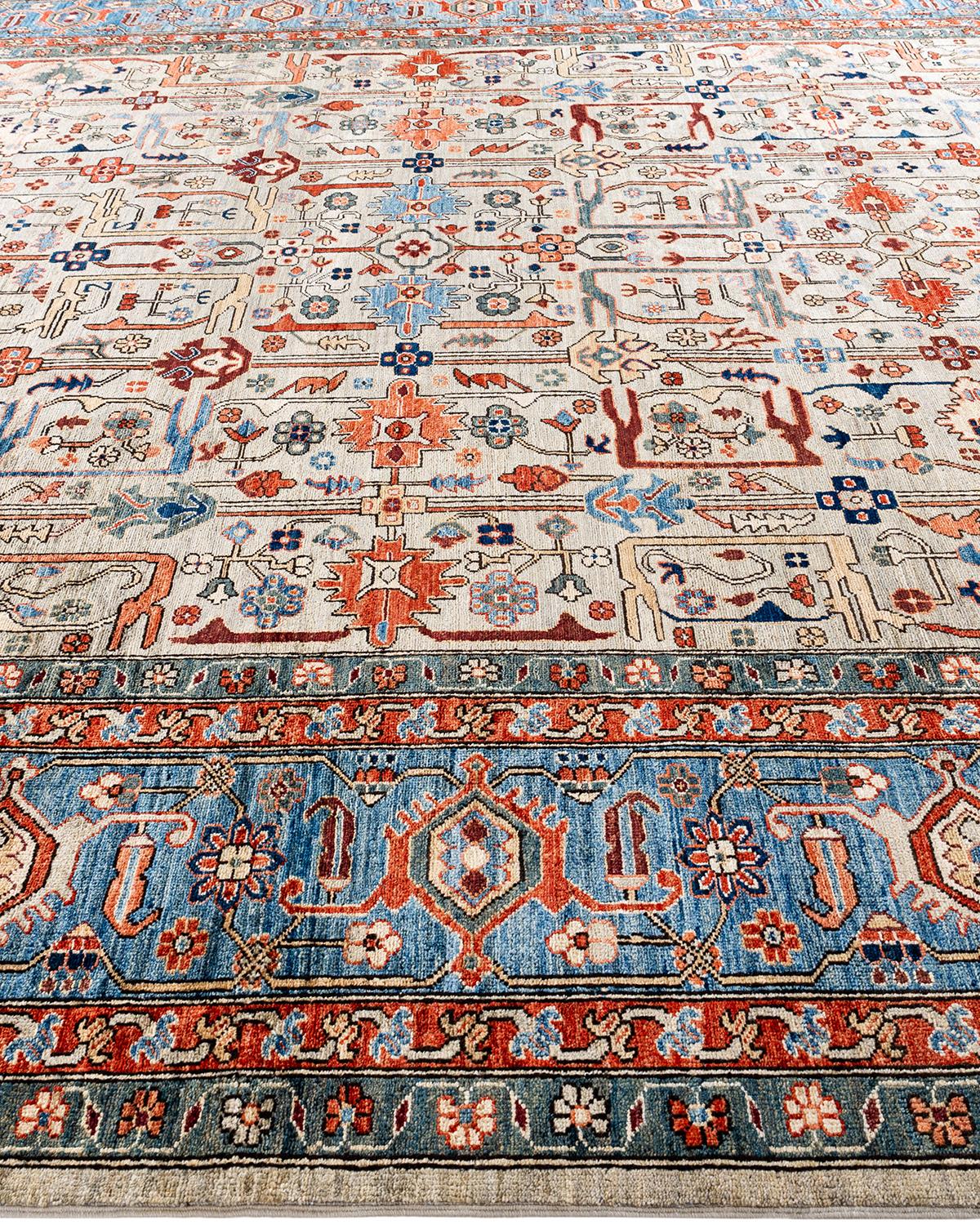 Traditioneller Serapi Teppich aus handgeknüpfter Wolle in Hellgrau  im Zustand „Neu“ im Angebot in Norwalk, CT